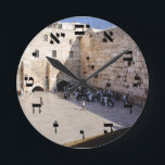 Horloge Ronde The Kotel<br><div class="desc">Le marché aux consommateurs "Hebrew Essentials" offre une expérience d'achat comme vous ne trouverez nulle part ailleurs. Notre spécialité est l'hébreu, et dans notre magasin, vous trouverez l'hébreu en bloc, script, et script Rashi. Parlez-nous à vos amis et envoyez-leur notre lien : http://www.zazzle.com/HebrewNames?rf=238549869542096443* PROFITEZ DE VOTRE VISITE!</div>