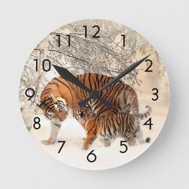 Horloge Ronde Tigre with Tiger Cub In Snow Clock (Recto)