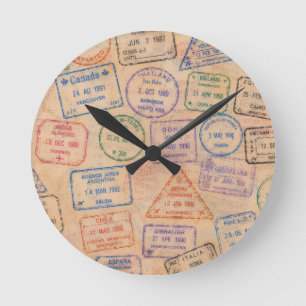 Horloge Ronde Timbres de passeport vintage Éphemère de voyage co