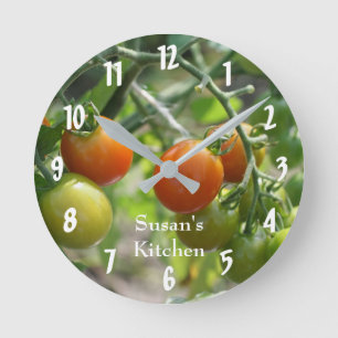 Horloge Ronde Tomates Cerises Sur La Cuisine De Vin