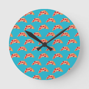 Horloge Ronde Tranche de pizza au pepperoni et fromage Vaporwave