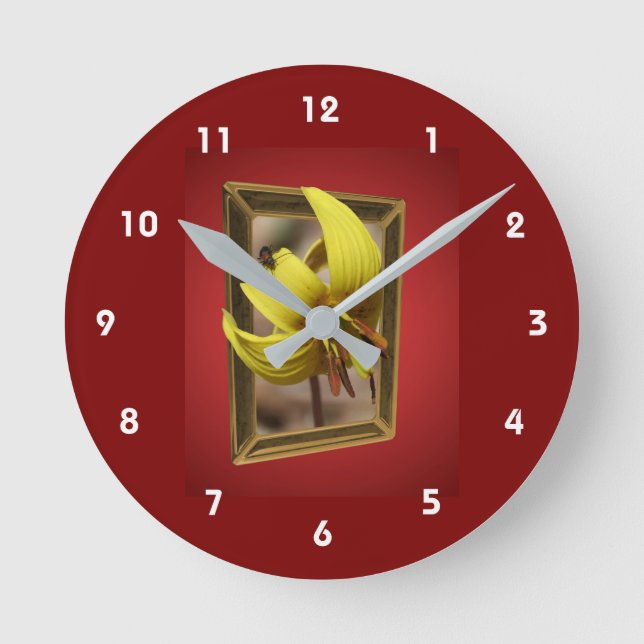 Horloge Ronde Trout Lily Flower Out Of Bounds  (Recto)