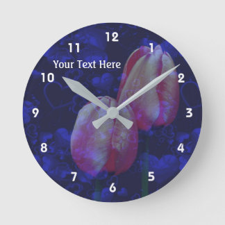 Horloge Ronde Tulipes Roses Et Coeurs Bleus Personnalisés