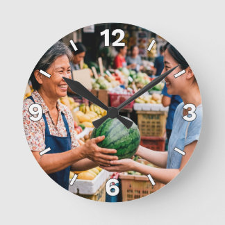 Horloge Ronde Vendor and Customer Fresh Watermelon Market Decor