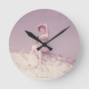 Horloge Ronde Woman Relaxing
