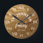 Horloge Ronde Wood Custom Family<br><div class="desc">The brown wooden farm house wall clock is perfect for your country farmhouse kitchen or living room. Customize with your family name and established year for a unique and personalized birthday ou Christmas vend.</div>