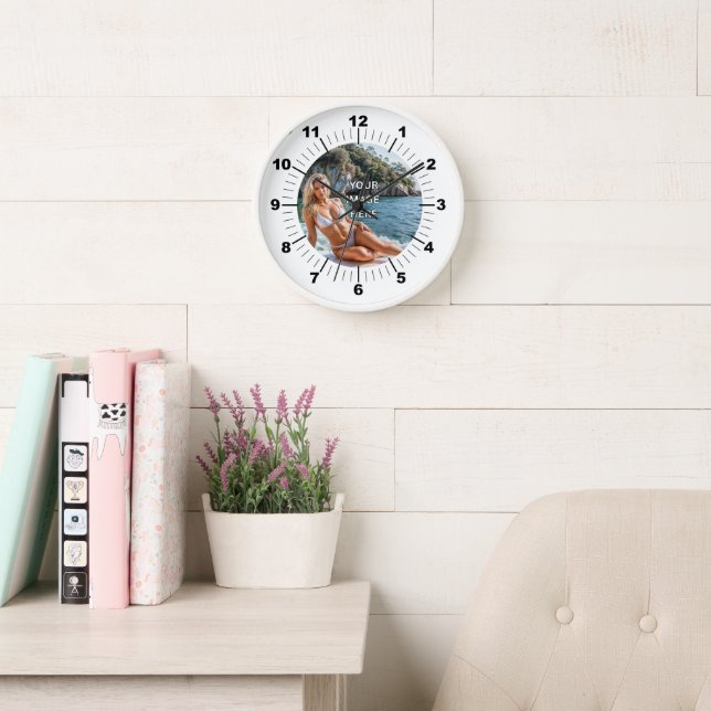 Horloge TIME! ⏰ Custom Wall Clock – Add Your Design (Salle de lecture)