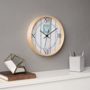 Horloge turquoise de monogramme rustique