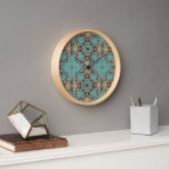 Horloge Vert Turquoise Brown Hip Bohemian Bali Art Motif<br><div class="desc">Belle motif en mosaïque contemporaine caramel marron et bleu turquoise. Motif décoratif disponible sur une variété de produits élégants et assortis accents et accessoires de décoration maison. Un design original pour le décorateur d'intérieur ou ceux qui aiment décorer leur chambre de maître ou d'enfant, la crèche, le salon ou la...</div>