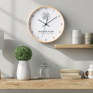 Horloge Votre logo d'entreprise et votre site Web d'entrep
