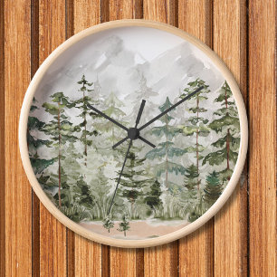 Horloge Watercolor Green Pine Forest sur la montagne