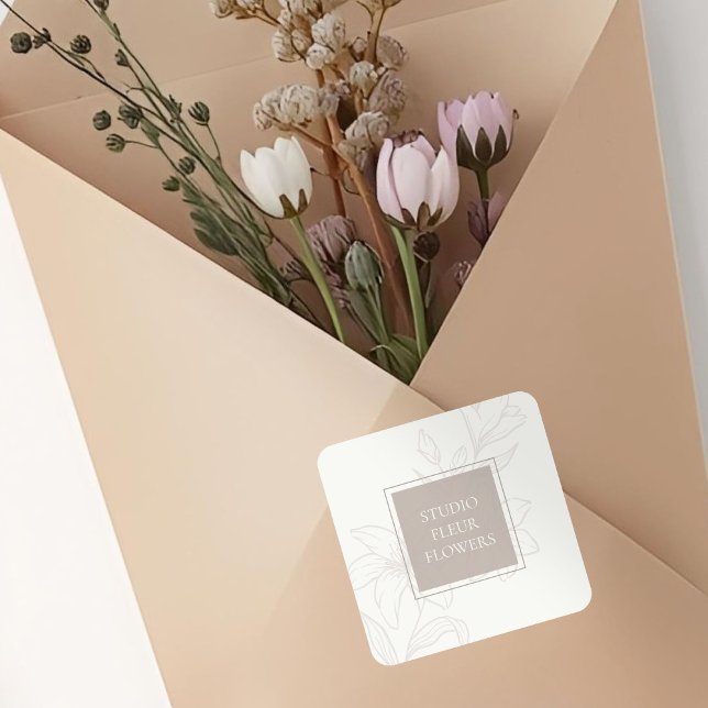 Hors blanc | Étiquette floral chic (Créateur téléchargé)