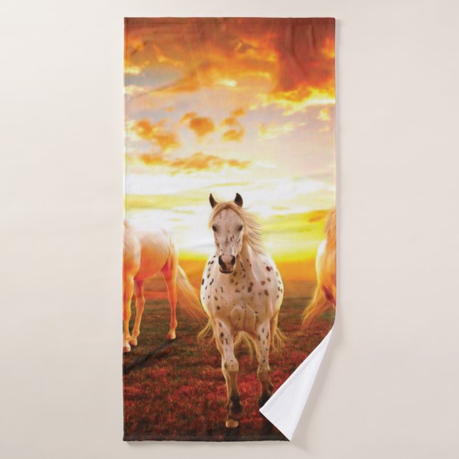 Horses at sunset throw pillow (Serviette de bain)
