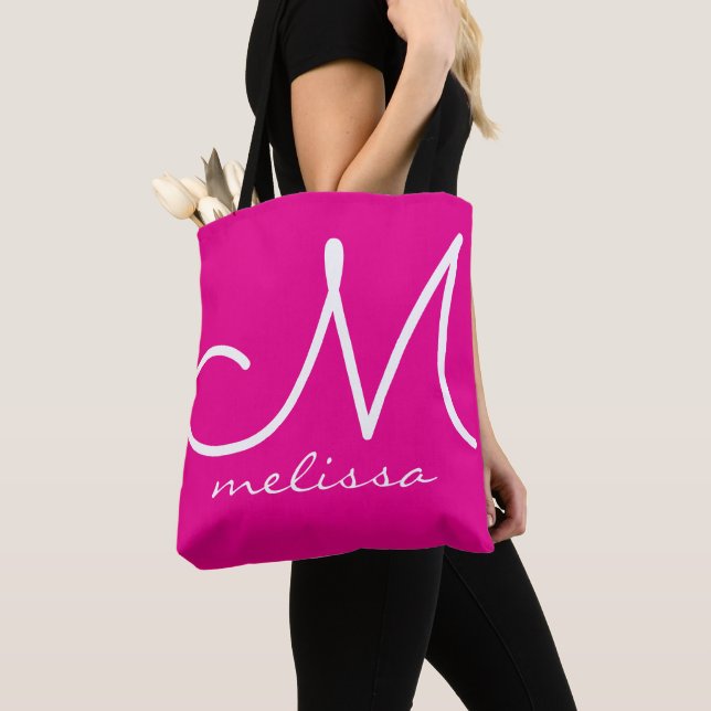 Hot Pink Tote Bag with Her Name (De près)