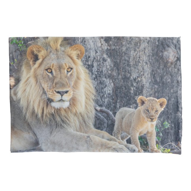 Housse D'oreillers Animaux de bébés cutest | Lion Dad & Cub (devant)