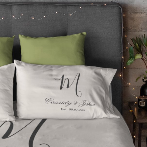 Housse D'oreillers Cadeau de mariage élégant moderne avec monogramme (Créateur téléchargé)
