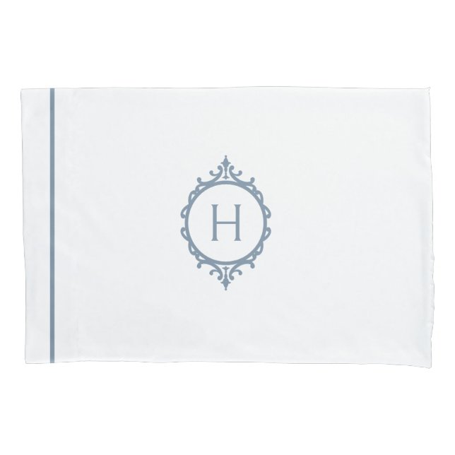 Housse D'oreillers Chelsea Stormy bleu et blanc Monogramme (devant-gauche)