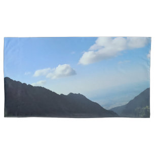 Housse D'oreillers Cimes des Carpates sous un ciel bleu – Art montagn