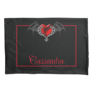 Housse D'oreillers Goth Heart with Bat Wings Personnalisé