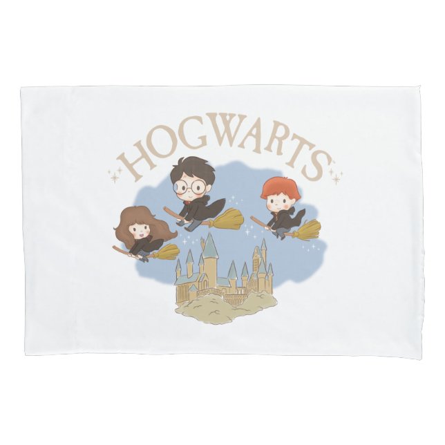 Housse D'oreillers HARRY POTTER™, Hermione & Ron Fly Over HOGWARTS™ (devant)