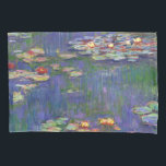 Housse D'oreillers Monet Water Lilies Chef-d'oeuvre Peinture<br><div class="desc">Monet Water Lilies - Ce tableau Monet classique a été peint par Claude Monet en 1916. Il fait partie de sa célèbre collection de nénuphars où il peint dans son jardin à Giverney,  France. Un tableau de chef-d'oeuvre.</div>