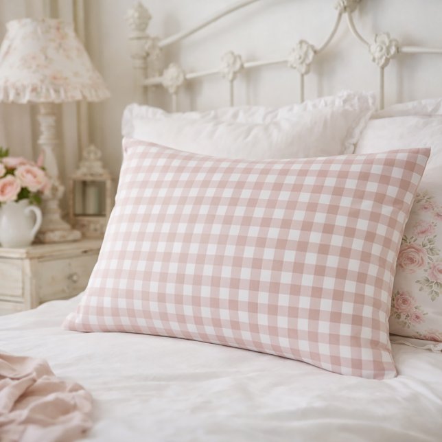 Housse D'oreillers Motif carreaux gingham rose et blanc (A pink and white gingham plaid pillow case.)