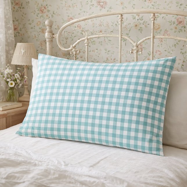 Housse D'oreillers Motif carreaux gingham sarcelle et blanc (A pillow case with a teal and white gingham plaid pattern)