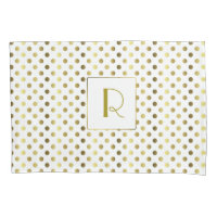Or et caisse blanche de coussin de point de polka