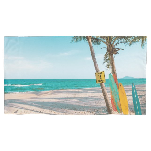 Housse D'oreillers Oreiller de planches de surf sur la plage (devant)