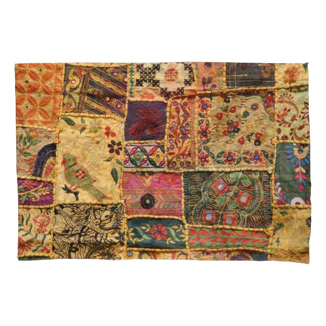 Housse D'oreillers Patchwork indien : Tissu du marché de Hampi. (devant)