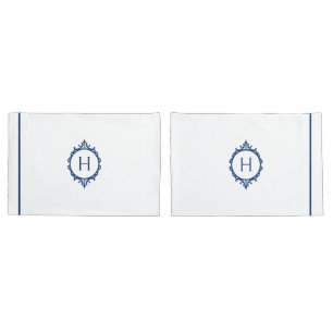Housse D'oreillers Pillowcase Monogramme bleu et blanc de Chelsea