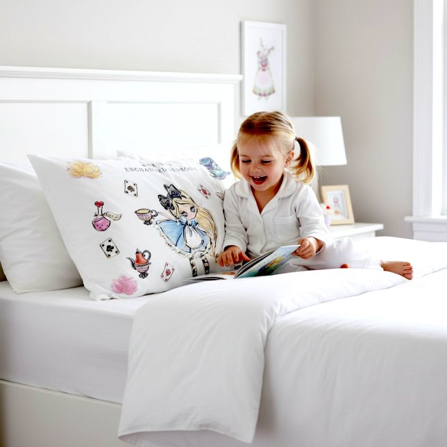 Housse D'oreillers Whimsical Wonderland Tea Party White Pillowcase (Créateur téléchargé)