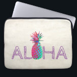 Housse Pour Ordinateur Portable Adorable Aloha Hawaiian Pineappy<br><div class="desc">Adorable aloha hawaïen ananas.</div>