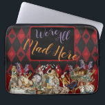 Housse Pour Ordinateur Portable Alice Aventures avec le Chat de Cheshire Fou de Wo<br><div class="desc">Ce nouveau design coloré est basé sur les dessins classiques originaux des Aventures d'Alice au Pays des Merveilles, datant des années 1800, montrant la folle fête de thé avec Alice, le Chapelier Fou, le Chat de Cheshire et le Lapin Blanc ainsi que divers personnages originaux. D'après Les Aventures d'Alice au...</div>