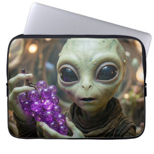 Housse Pour Ordinateur Portable Alien Stellaire tenant des Raisins Cristallins