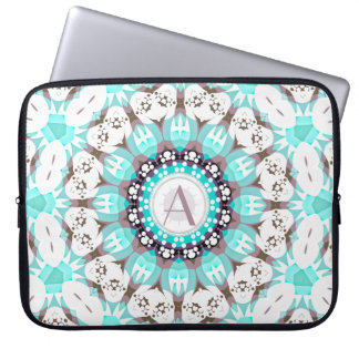 Housse Pour Ordinateur Portable Aqua White Hearts Mandala avec texte personnalisé