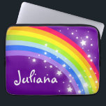 Housse Pour Ordinateur Portable Arc-en-ciel coloré enfants nom pourpre<br><div class="desc">Graphic violet ciel coloré arc-en-ciel étoiles coque,  personnalisez avec votre propre nom,  actuellement lit Juliana. Conçu par Sarah Trett pour www.mylittleeden.com sur Zazzle.</div>