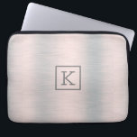 Housse Pour Ordinateur Portable Aspect métal gris argent brossé<br><div class="desc">Arrière - plan en aluminium brossé gris argent métallique.</div>