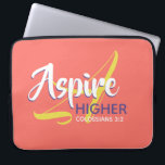 Housse Pour Ordinateur Portable ASPIRER PLUS HAUT Inspirational Corail Chrétien<br><div class="desc">Message d'inspiration - Assoyez plus haut - avec la référence biblique Colossiens 3:2 "Fixez votre pensée sur les choses d'en haut". Un message de motivation, simplement et élégamment présenté. Monogramme A pour Aspire en arrière-plan. Tout le texte est entièrement personnalisable, vous pouvez donc le personnaliser avec votre propre monogramme, message...</div>