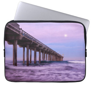 Housse Pour Ordinateur Portable Aube violette sur la jetée, Californie