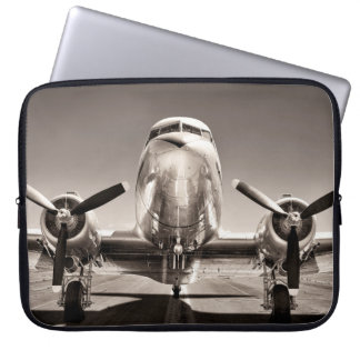 Housse Pour Ordinateur Portable Avion vintage sur piste