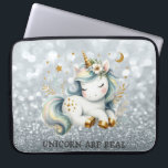 Housse Pour Ordinateur Portable Baby Unicorn Parties scintillant argent Bokeh<br><div class="desc">Bébé licorne sur argent parties scintillant arrière - plan bokeh.</div>