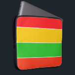 Housse Pour Ordinateur Portable Bandes rouges, jaunes et vert citron<br><div class="desc">Manche d'ordinateur portable en néoprène rayé,  brillant et joyeux,  avec rouge,  jaune et vert citron. Peut ajouter du texte ou des initiales à personnaliser. Par https://www.zazzle.com/store/celestesheffey</div>