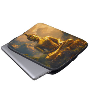 Housse Pour Ordinateur Portable Bouddha assis doré sous un ciel de coucher de sole