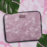 Housse Pour Ordinateur Portable Camouflage Pink Camo Stylish moderne<br><div class="desc">Ajoutez vos initiales à ce coque d'ordinateur portable camo rose pâle.</div>