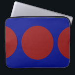 Housse Pour Ordinateur Portable Cercles rouges en bleu<br><div class="desc">Ce motif géométrique audacieux présente un cercle rouge au centre et deux demi-cercles rouges aux bords d'un arrière - plan bleu. Si vous souhaitez ajouter un monogramme ou une image à la conception, cliquez sur le bouton "Customiser !". numériquement créé une image. Copyright © 2011 Claire E. Skinner. Tous droits...</div>