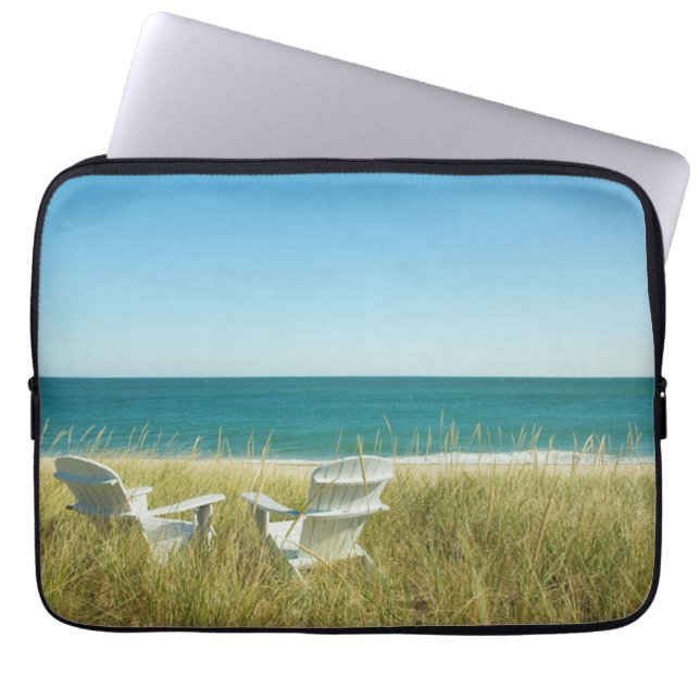 Housse Pour Ordinateur Portable Chaises d'Adirondack dans les dunes (Devant)