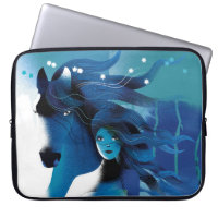 Cheval bleu et une douille d'ordinateur portable