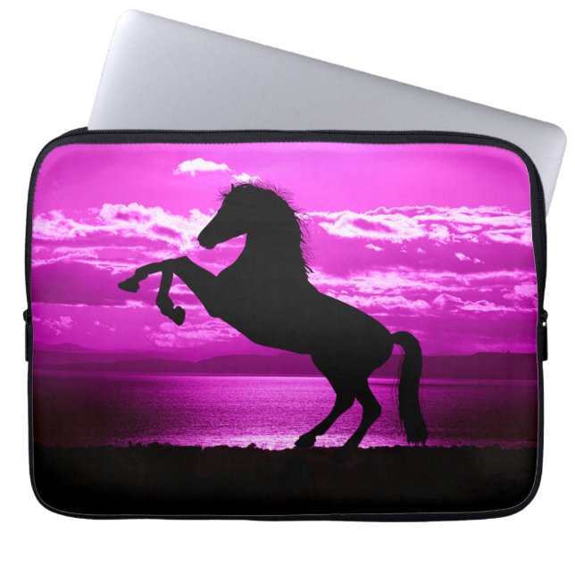 Housse Pour Ordinateur Portable Cheval noir Ciel pourpre et eau (Devant)