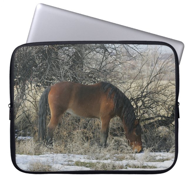 Housse Pour Ordinateur Portable Cheval sauvage de mustang dans la neige 1 (Devant)